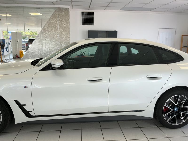 BMW i4 eDrive35 Gran Coupe M Sport 2023 – снимка 4