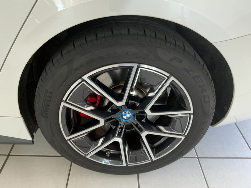 BMW i4 eDrive35 Gran Coupe M Sport 2023 – снимка 5