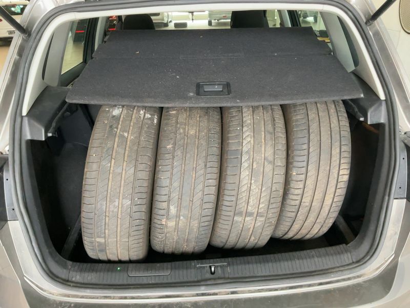 Volkswagen Golf VII Sportsvan 2.0 TDI Highline BlueMotion Tech — zdjęcie 10