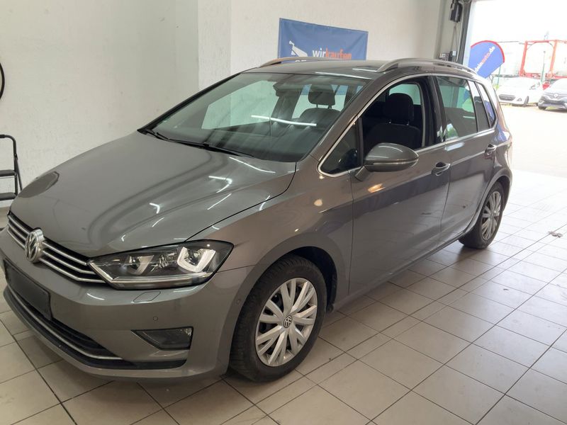 Volkswagen Golf VII Sportsvan 2.0 TDI Highline BlueMotion Tech