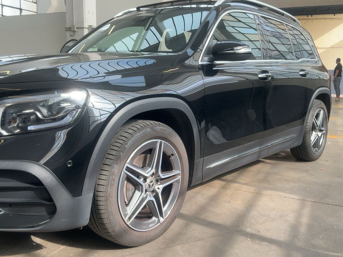Mercedes-Benz GLB-Klasse GLB 200 d AMG Line