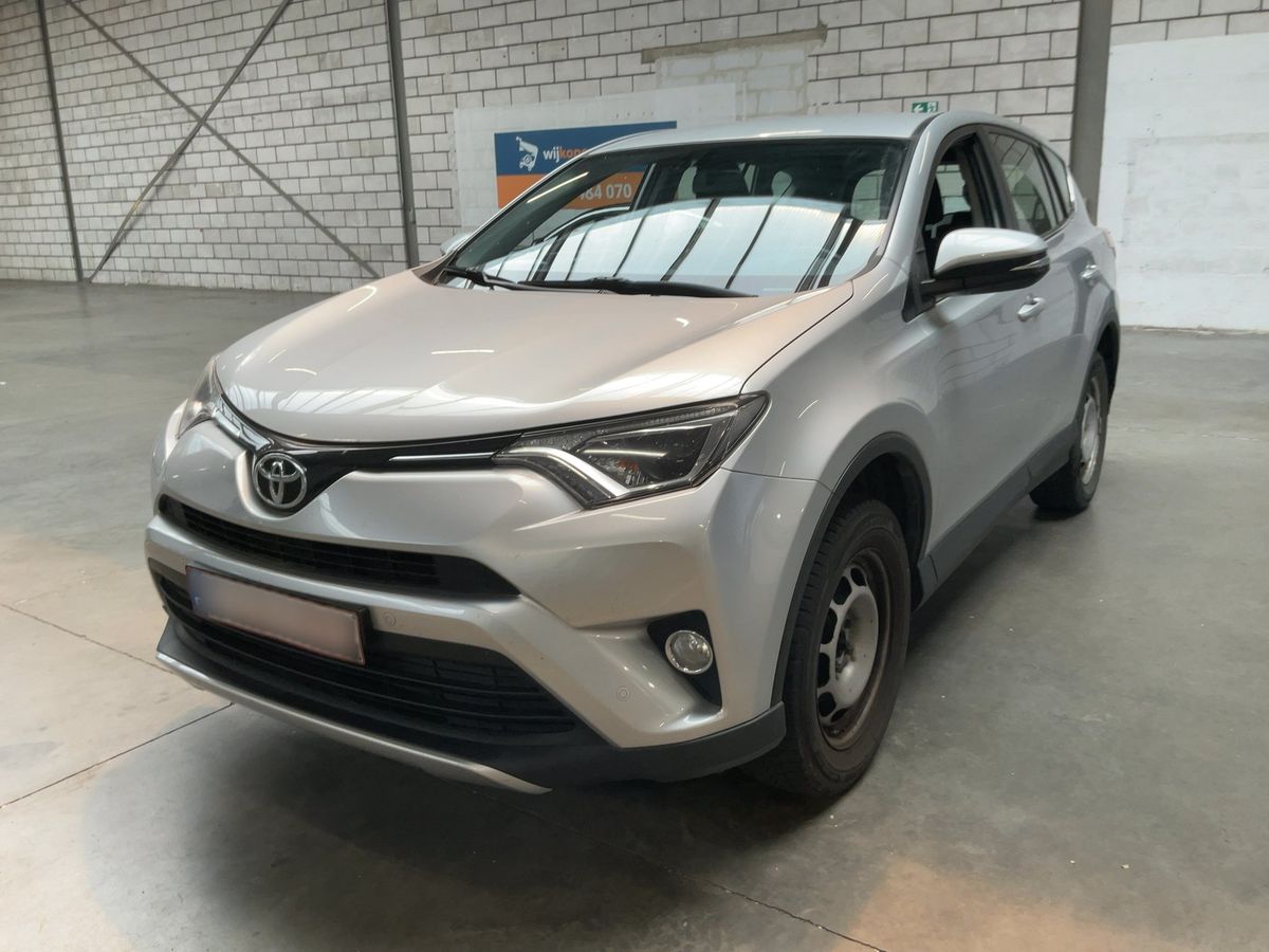 Toyota RAV 2016 — photo 1
