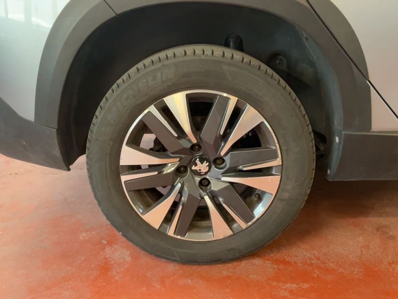 Peugeot 2008 1.2 PureTech Allure 2018 – снимка 9
