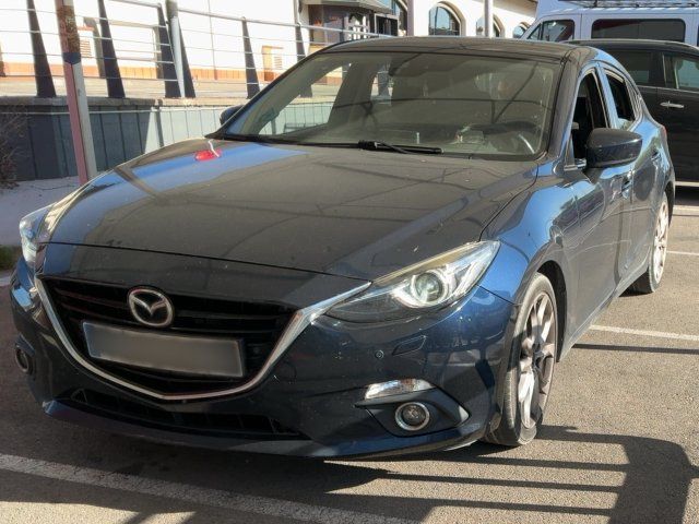 Mazda 3 2015