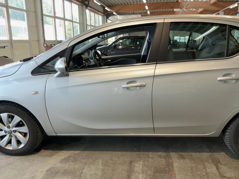 Opel Corsa 1.4 Innovation — zdjęcie 4