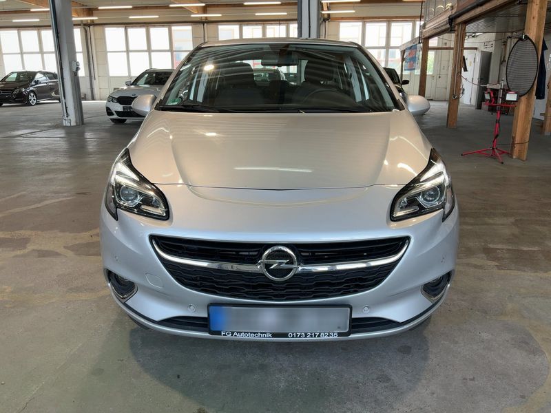 Opel Corsa 1.4 Innovation — zdjęcie 9
