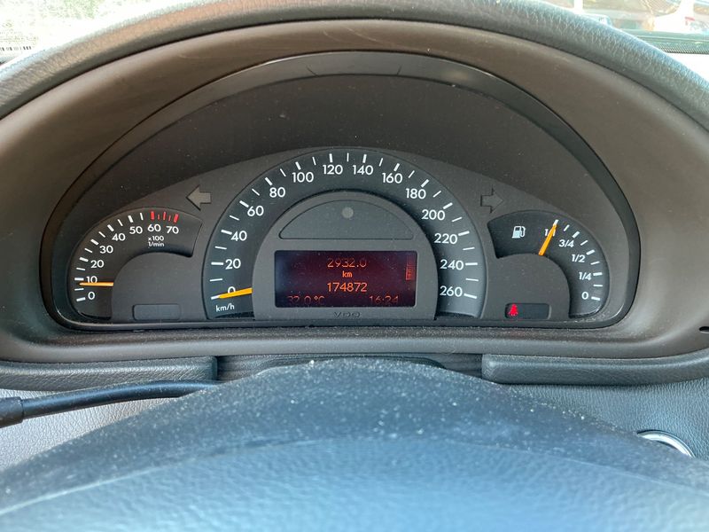 Mercedes-Benz C-Klasse C 180 Kompressor Avantgarde — zdjęcie 4