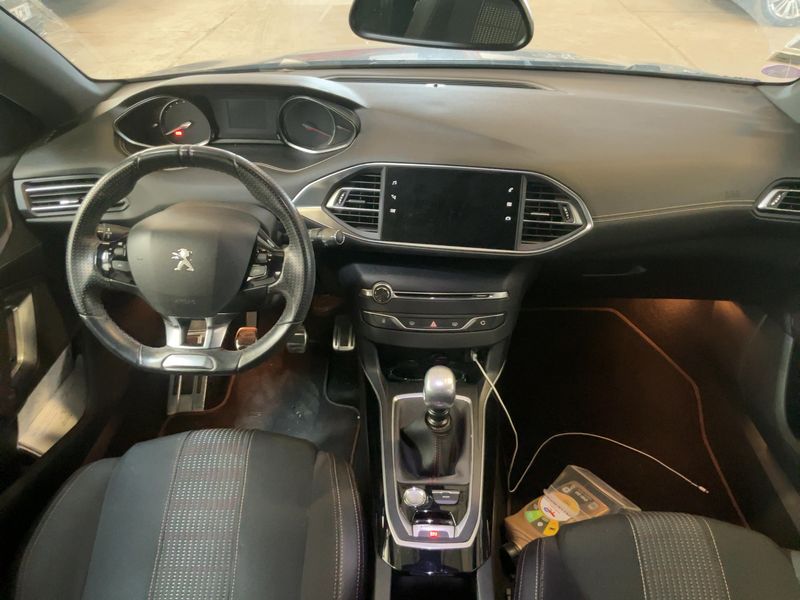 Peugeot 308 1.2 e-THP GT Line 2019 – снимка 17