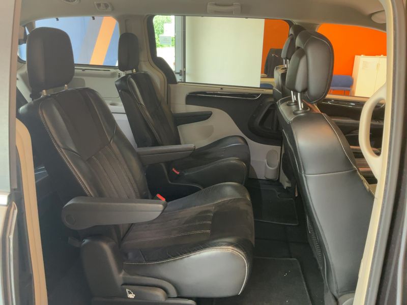 Lancia Voyager 2.8 JTDM Platinum — zdjęcie 14
