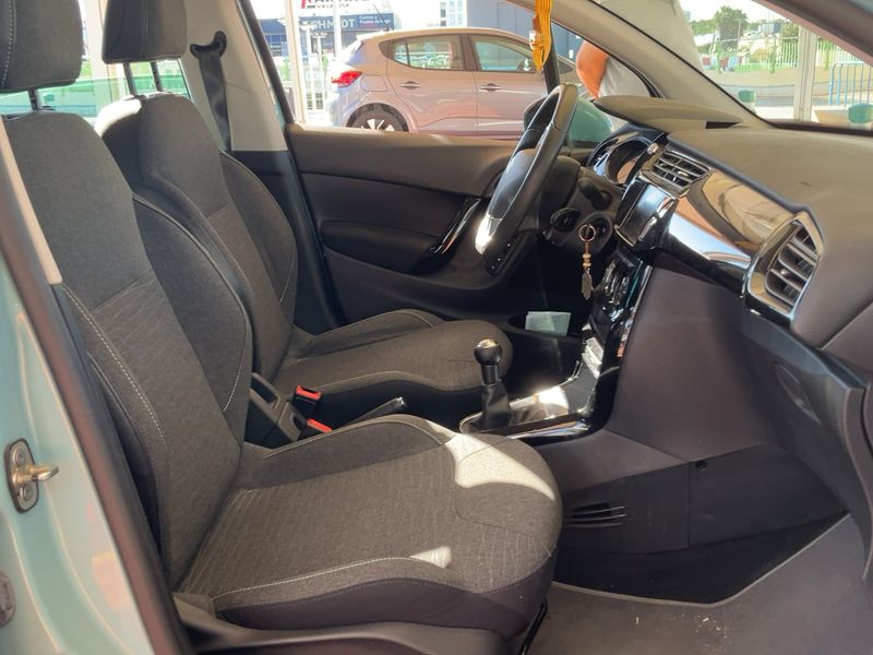 Citroen C3 1.6 Blue-HDi Exclusive — zdjęcie 11
