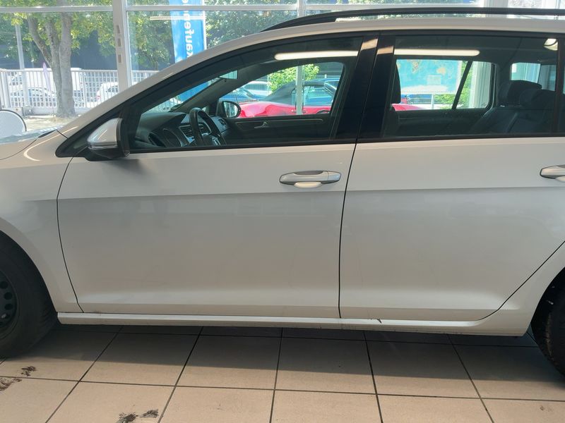 Volkswagen Golf VII 1.2 TSI Trendline BlueMotion Tech 2013 – снимка 4