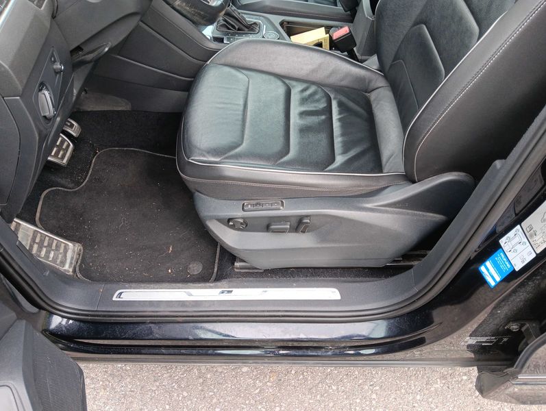 Volkswagen Tiguan Allspace 2.0 TDI Highline 4Motion — zdjęcie 18