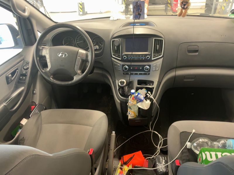 Hyundai H1 2.5 CRDi Travel Trend — zdjęcie 12