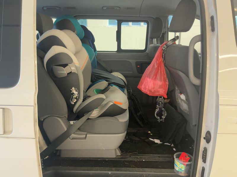 Hyundai H1 2.5 CRDi Travel Trend — zdjęcie 14