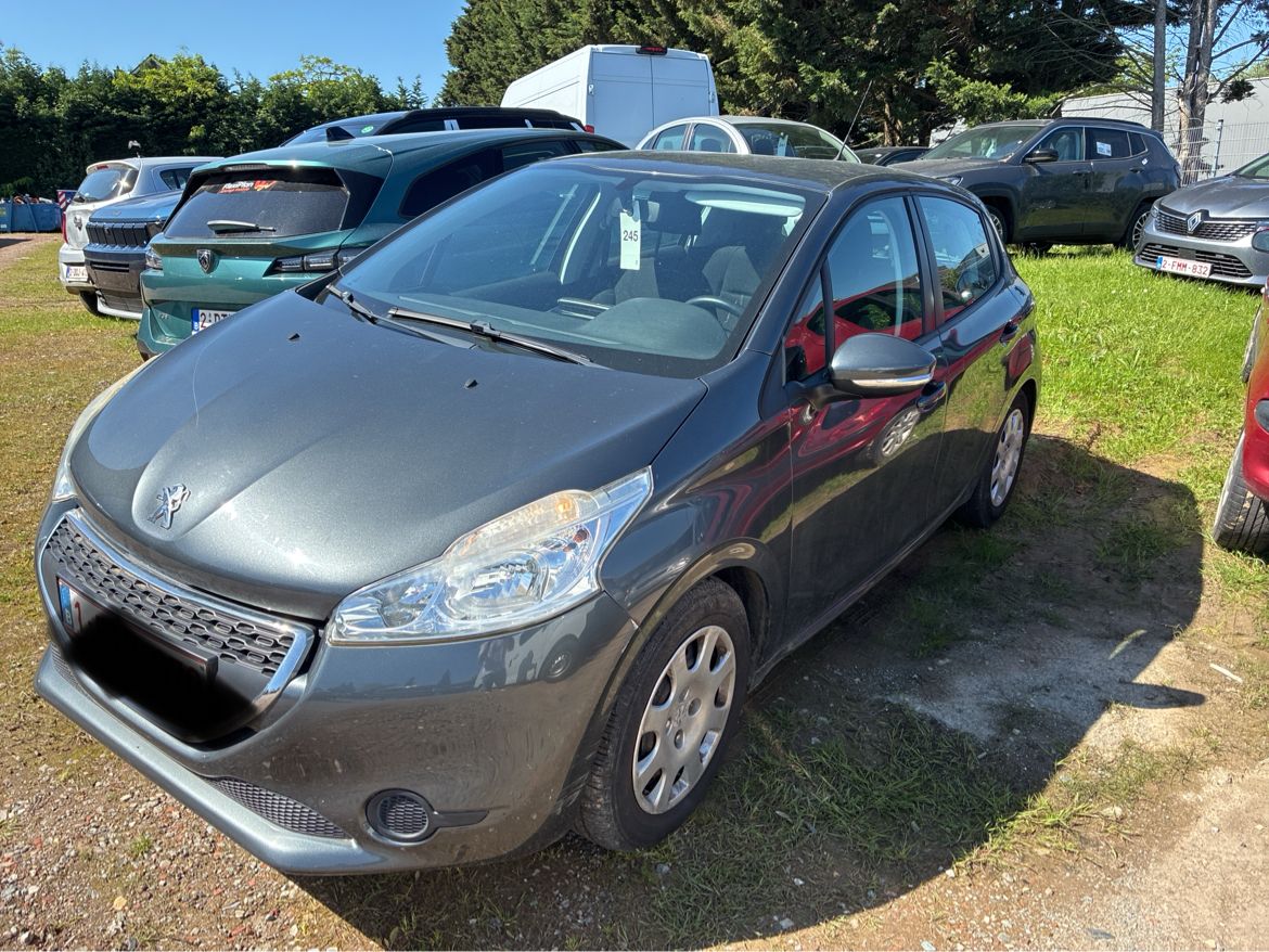 Peugeot 208 2013
