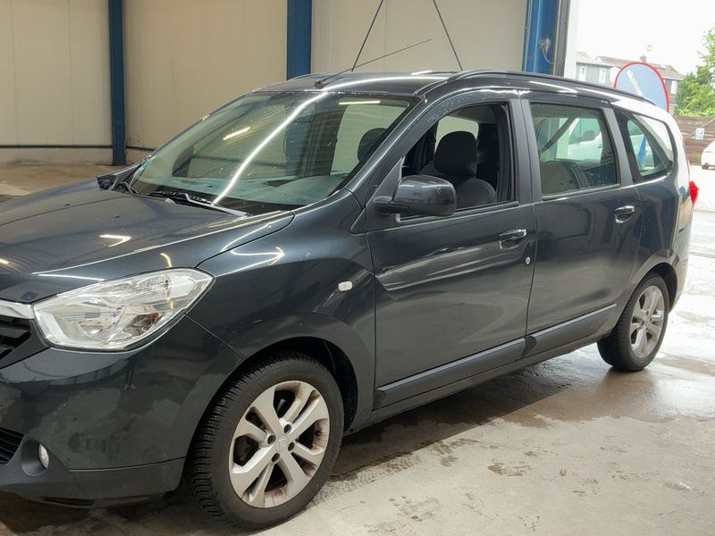 Dacia Lodgy 1.5 dCi Diesel Prestige 2013 – снимка 2
