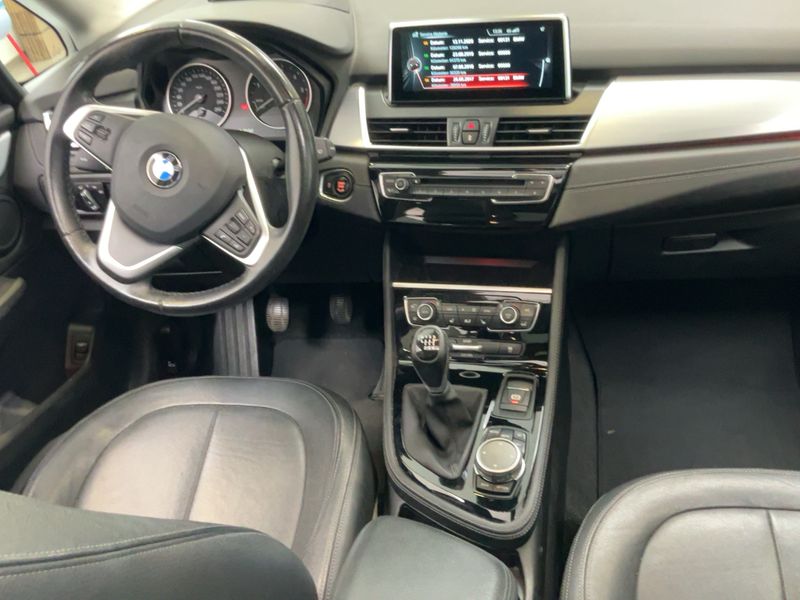 BMW 2er 218d Gran Tourer Luxury Line 2015 – снимка 18