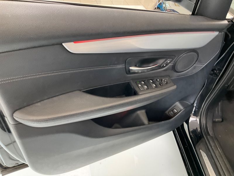 BMW 2er 218d Gran Tourer Luxury Line 2015 – снимка 31