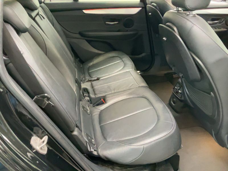 BMW 2er 218d Gran Tourer Luxury Line 2015 – снимка 20