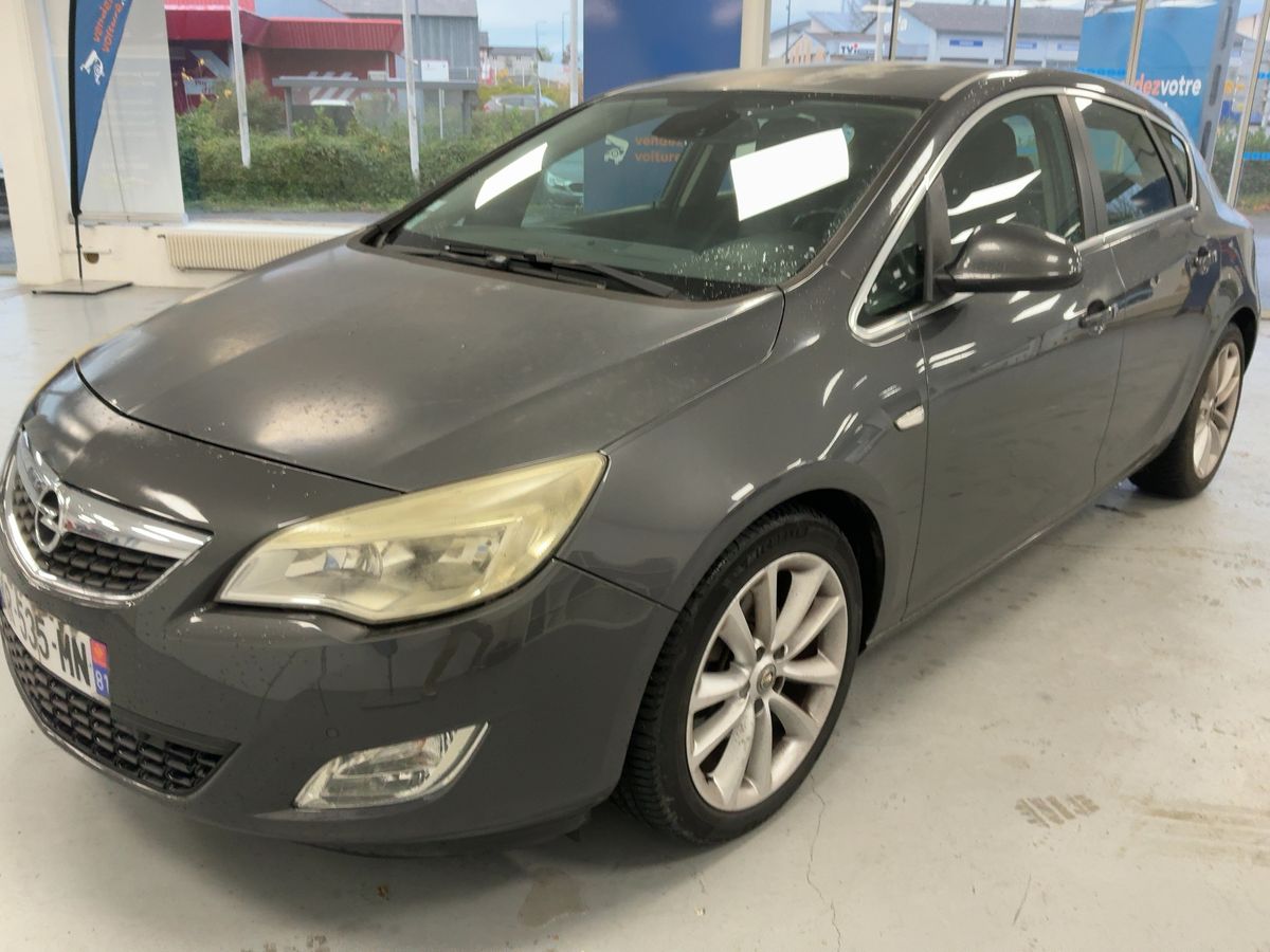 Opel Astra 2.0 CDTI Cosmo