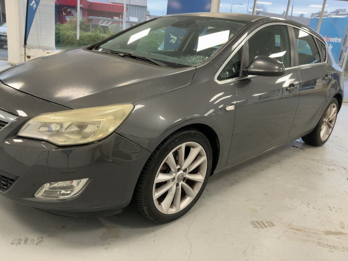Opel Astra 2.0 CDTI Cosmo