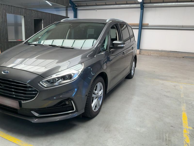 Ford Galaxy 2.0 TDCi EcoBlue Titanium — zdjęcie 2
