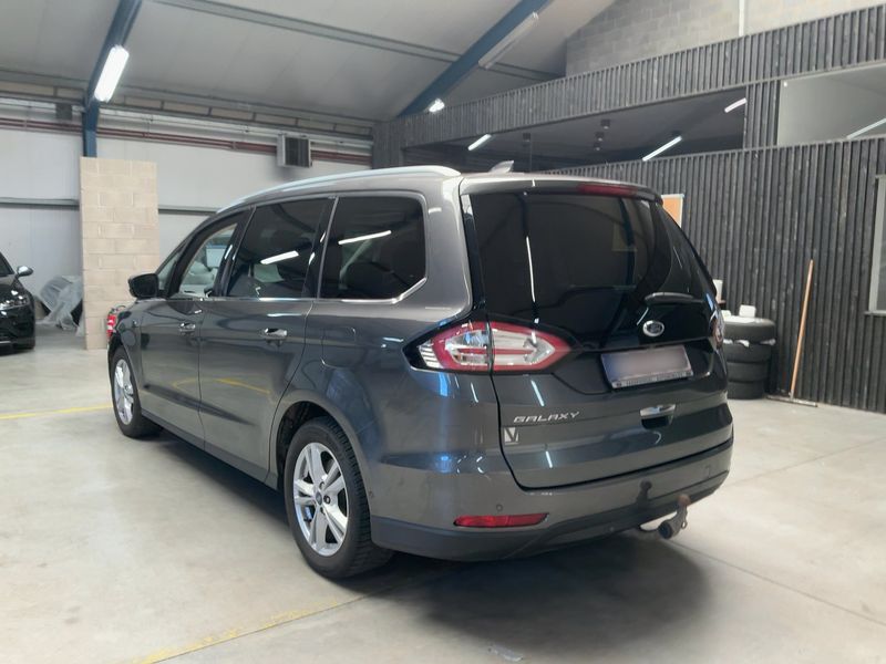 Ford Galaxy 2.0 TDCi EcoBlue Titanium — zdjęcie 3
