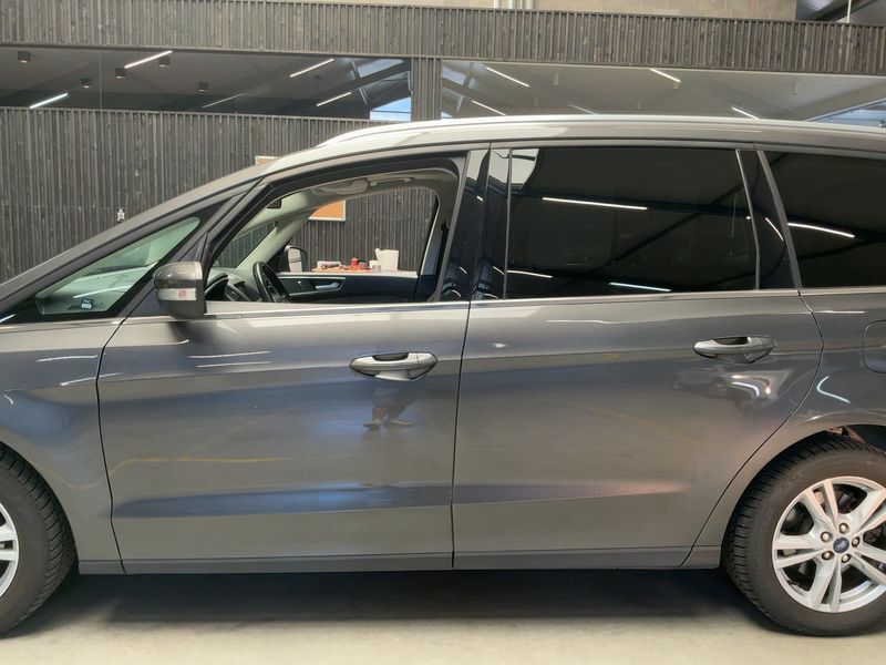 Ford Galaxy 2.0 TDCi EcoBlue Titanium — zdjęcie 4