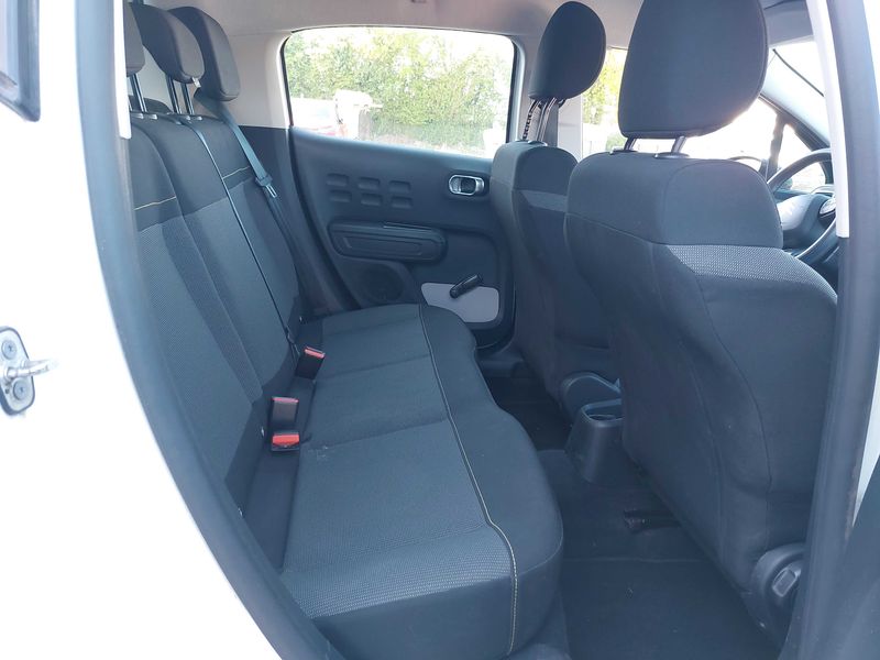 Citroen C3 1.2 PureTech Feel — zdjęcie 13