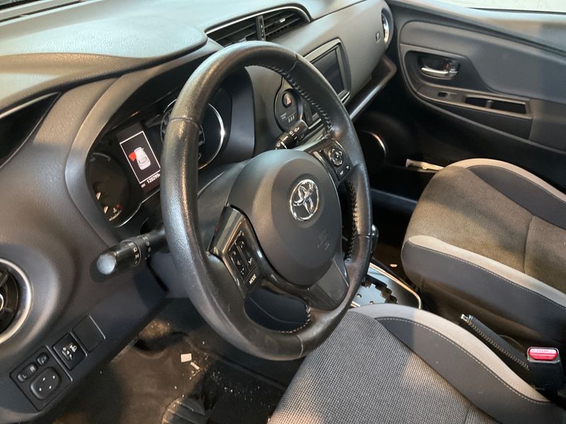 Toyota Yaris 1.5 Hybrid Y20 2019 – снимка 30