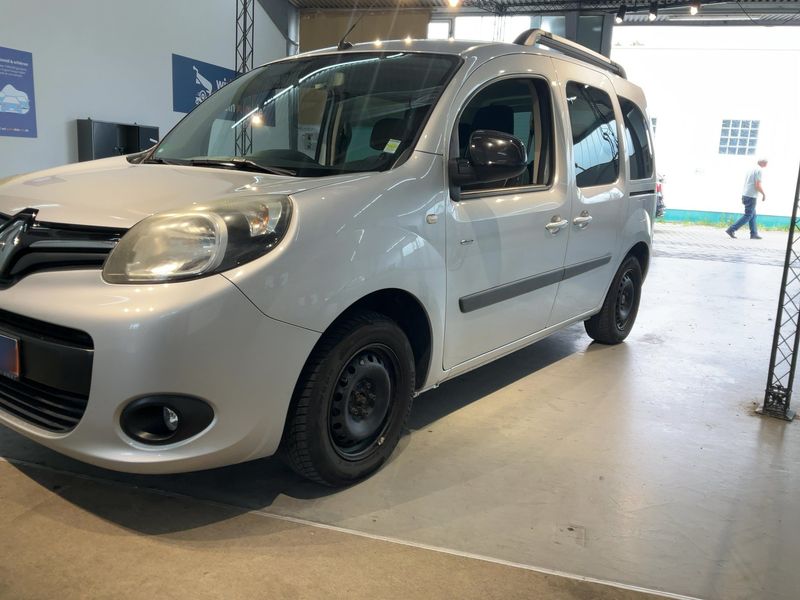 Renault Kangoo 1.5 dCi Limited — zdjęcie 2