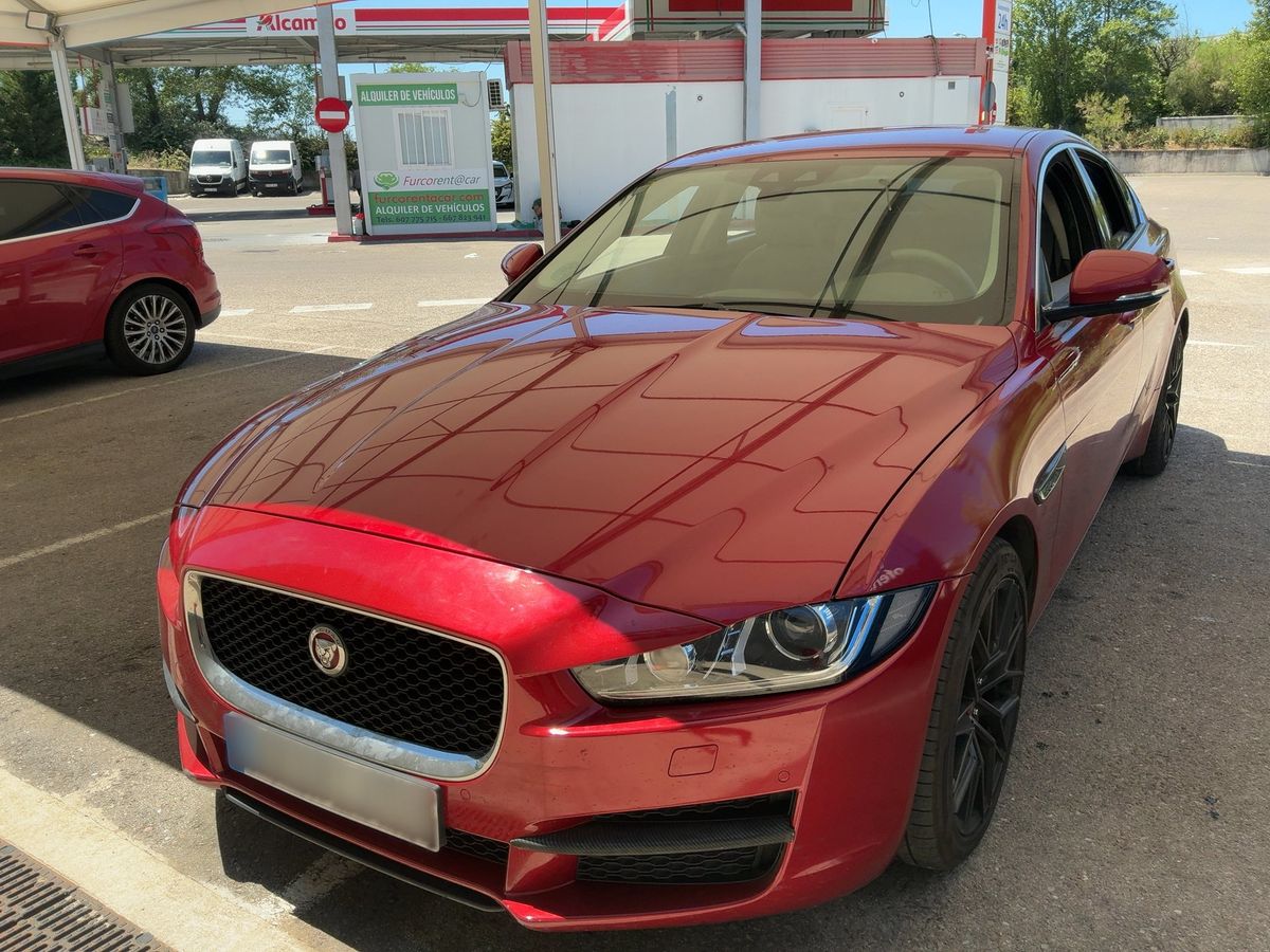 Jaguar XE 2016