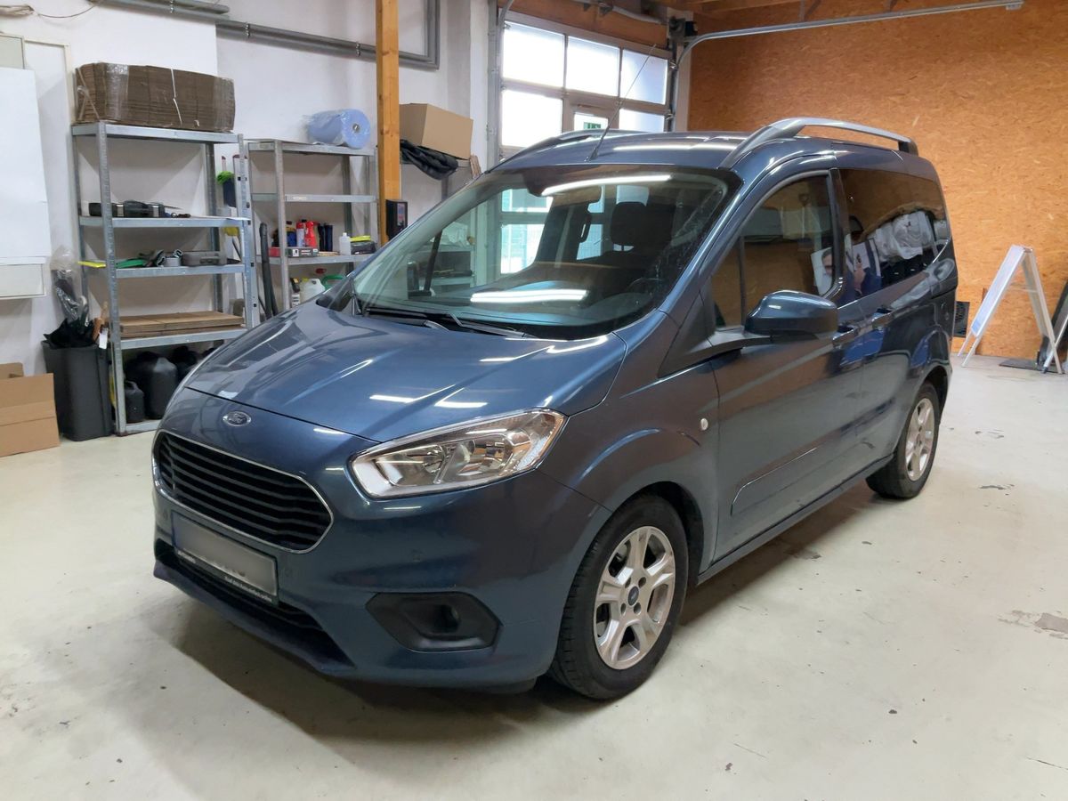 Ford Tourneo 2020 — photo 1