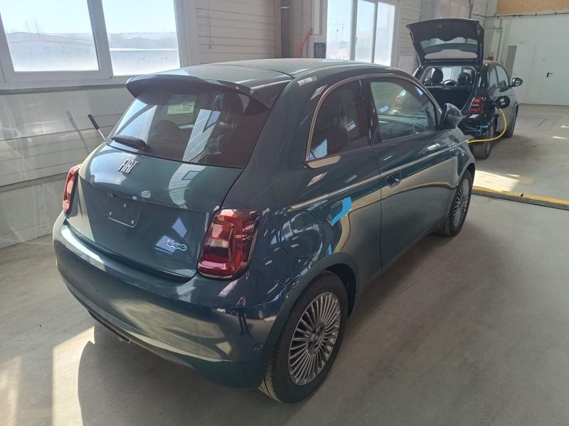 Fiat 500e electric drive 87 kW — zdjęcie 3