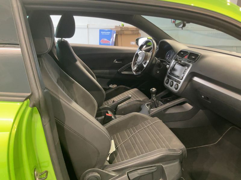 Volkswagen Scirocco 1.4 TSI 2009 – снимка 17