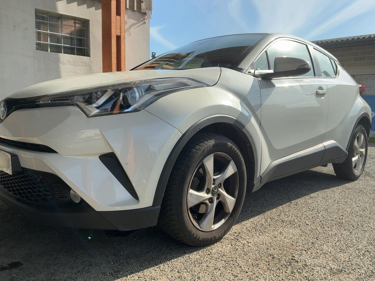 Toyota C-HR d'occasion