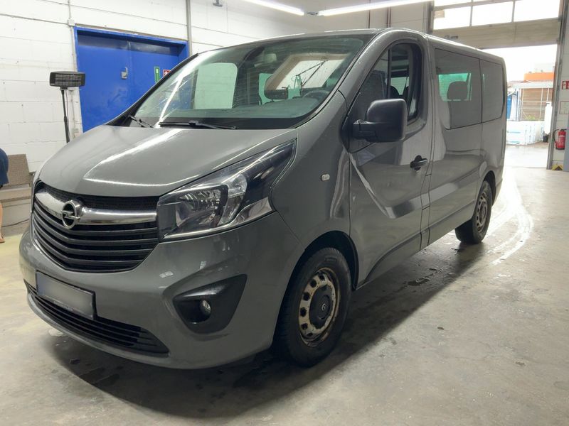 Opel Vivaro 1.6 CDTI Biturbo Combi L1H1 2,7t 2016 – снимка 1