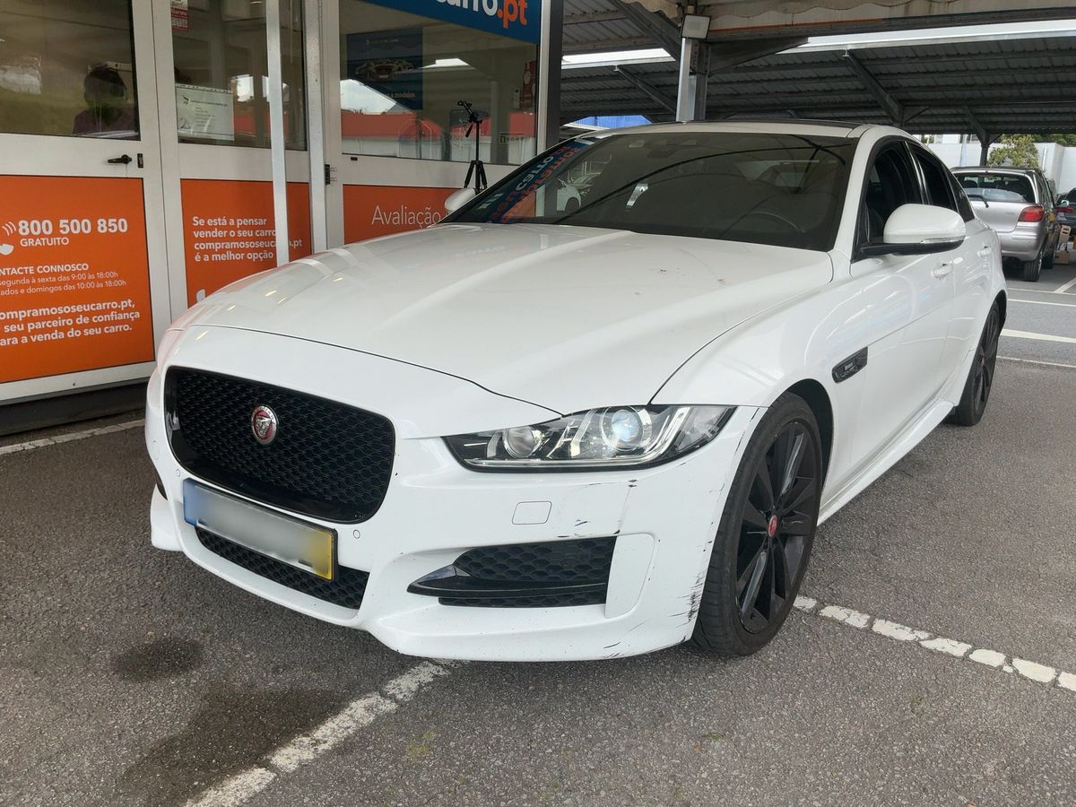 Jaguar XE 2019