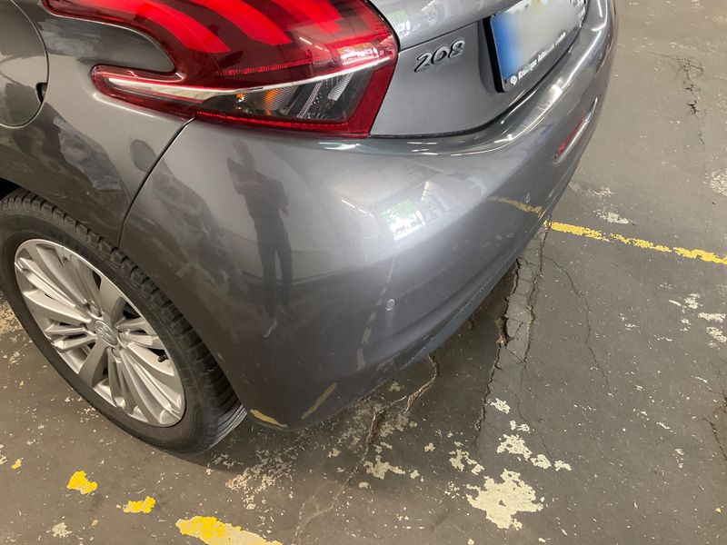 Peugeot 208 1.2 e-VTi Allure 2019 – снимка 31