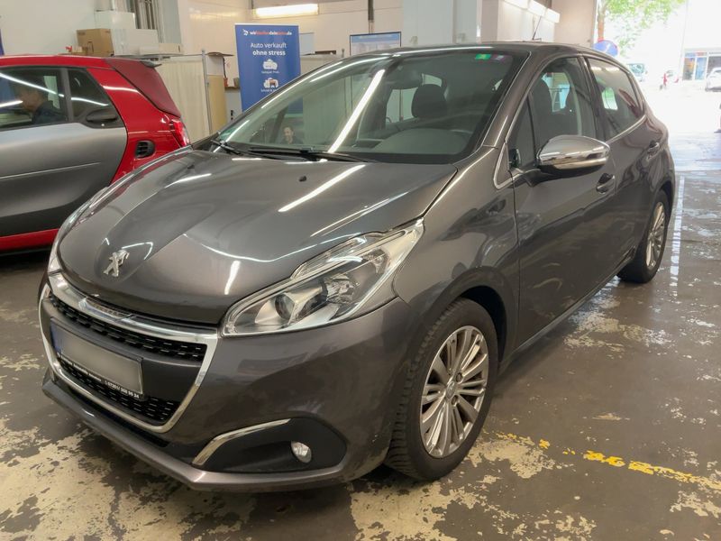 Peugeot 208 1.2 e-VTi Allure 2019 – снимка 1