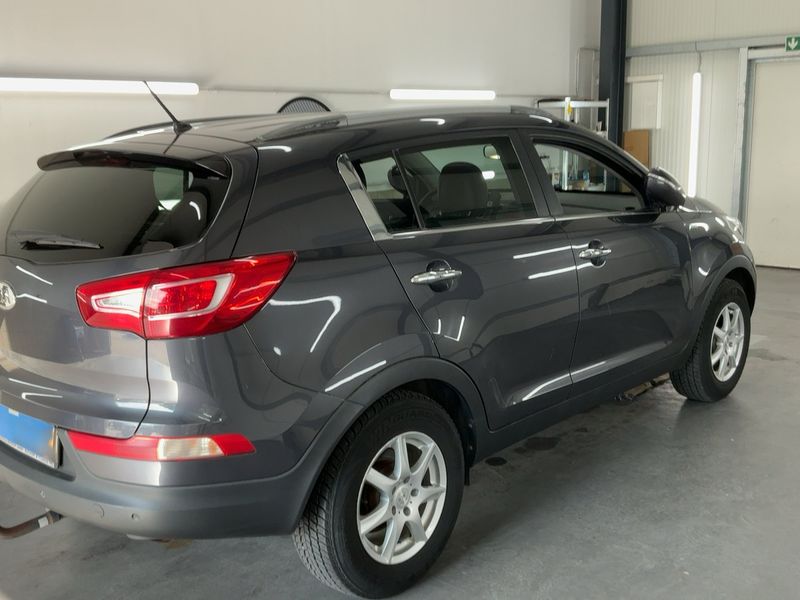 Kia Sportage 2.0 Vision 4WD — zdjęcie 6