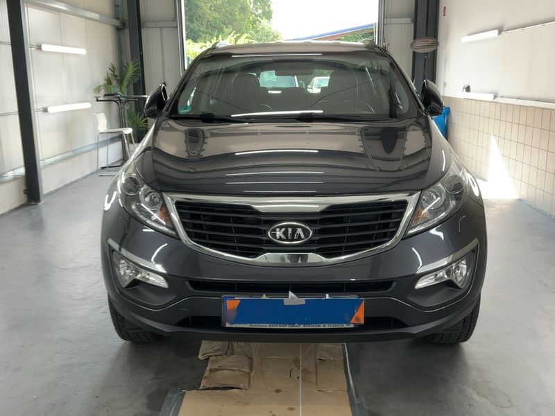 Kia Sportage 2.0 Vision 4WD — zdjęcie 9