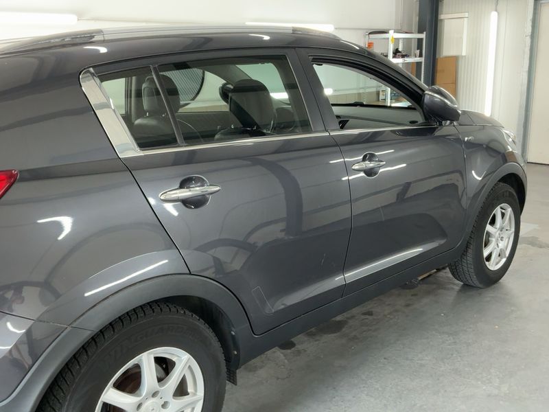 Kia Sportage 2.0 Vision 4WD — zdjęcie 7