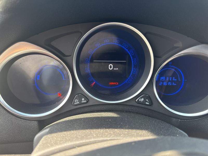 Citroen DS4 1.6 Blue-HDi Chic — zdjęcie 12