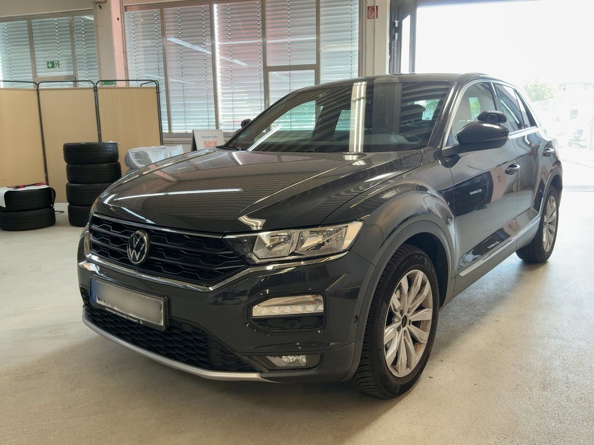 Volkswagen T-Roc 2021 — photo 1