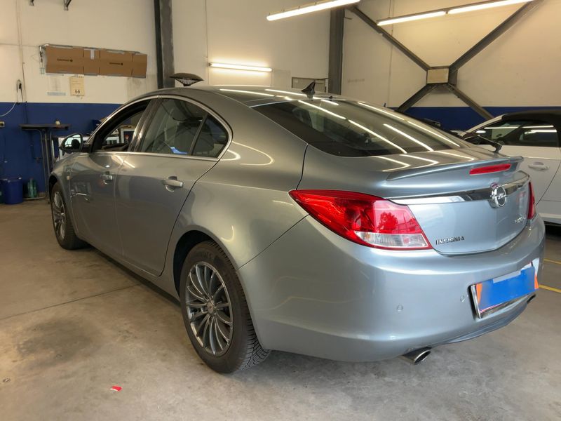 Opel Insignia 2.0 Turbo Sport — zdjęcie 3