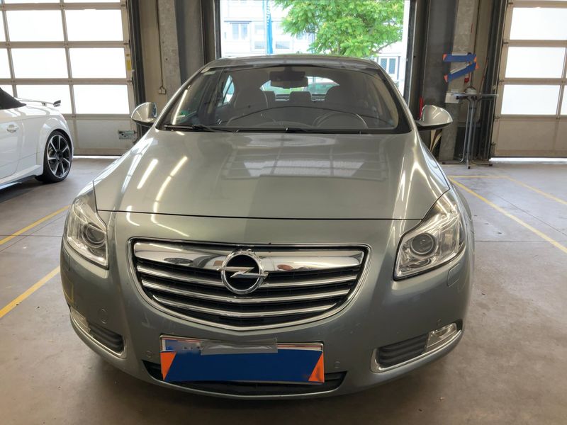 Opel Insignia 2.0 Turbo Sport — zdjęcie 9