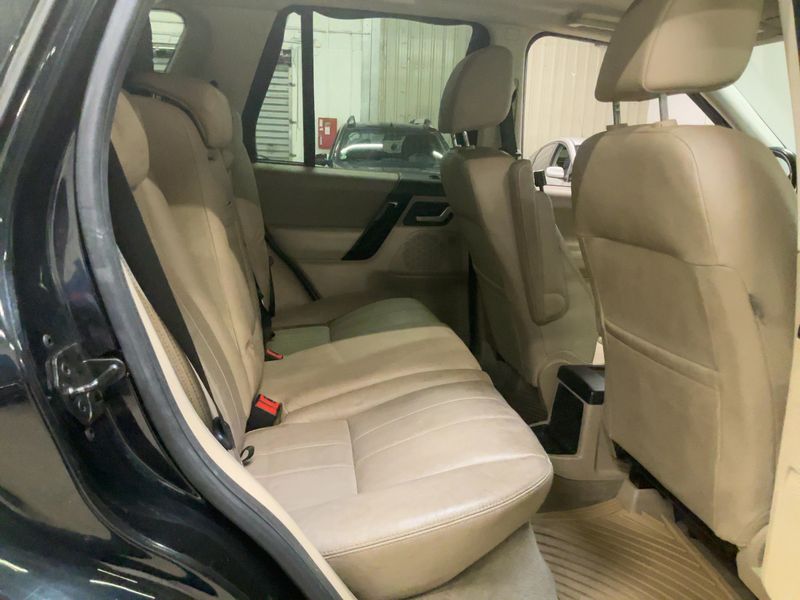 Land Rover Freelander 2.2 Td4 SE — zdjęcie 14