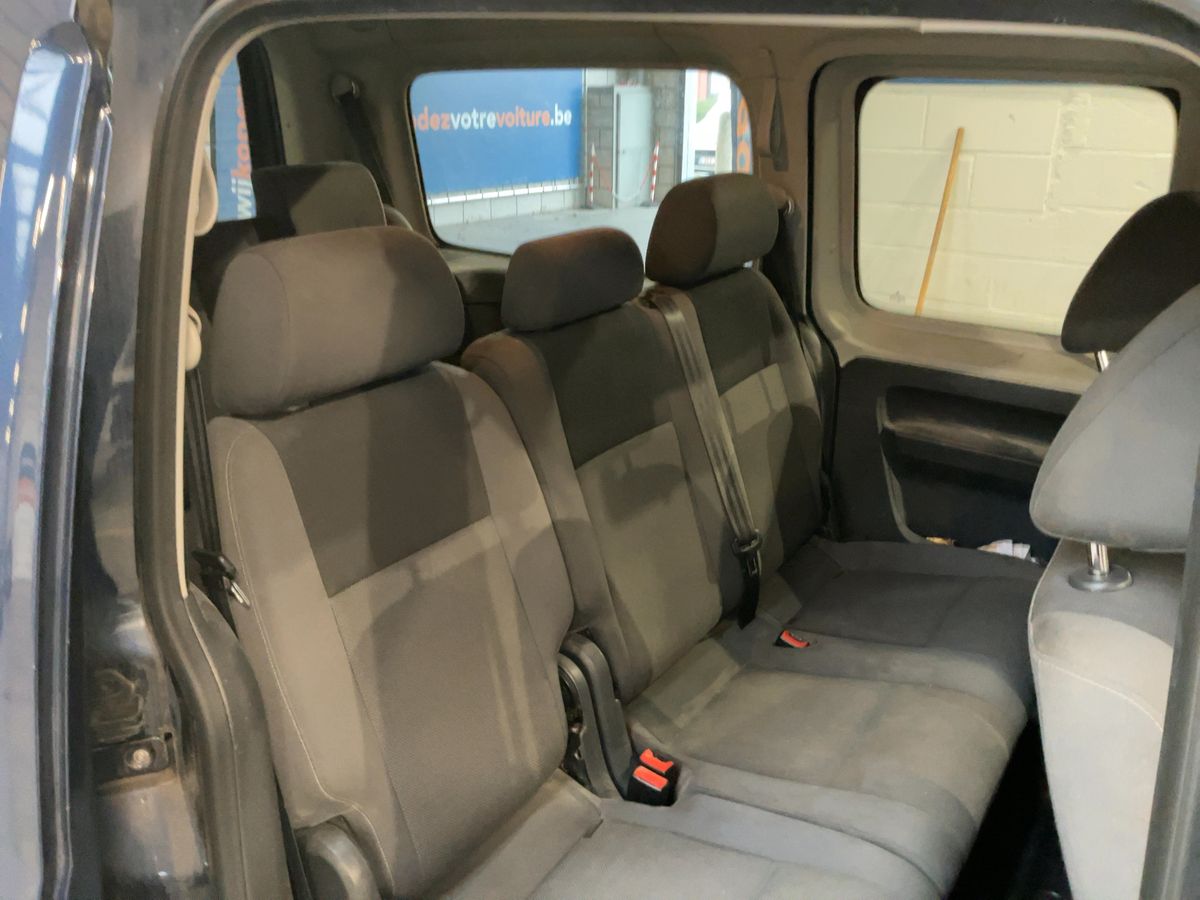 Volkswagen Caddy 2015 — photo 20