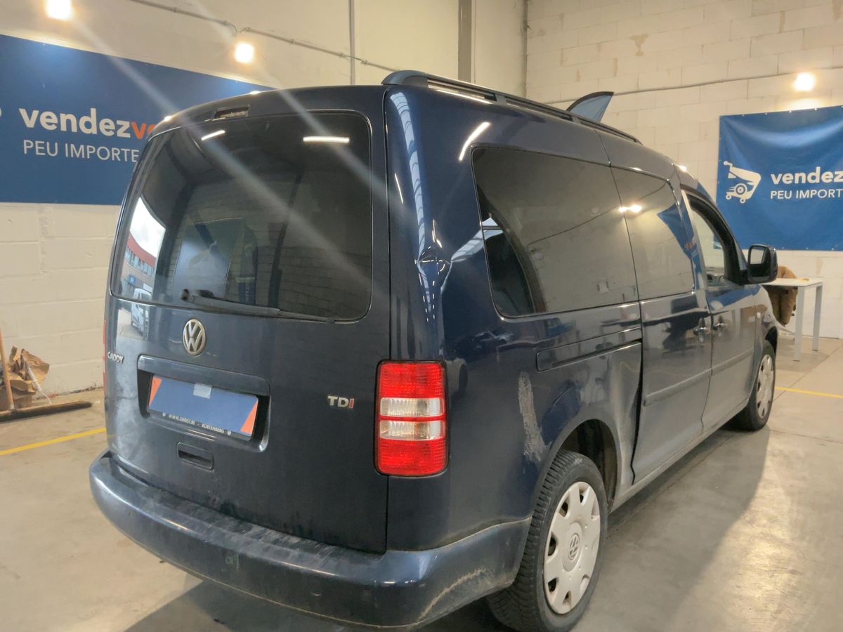 Volkswagen Caddy 2015 — photo 9